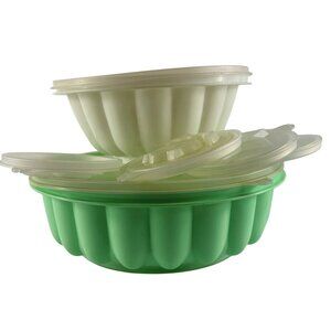 Vtg Tupperware Jello Mold Set Jel-N-Serve Mold 1 Green & 1 White w/ Design Seals